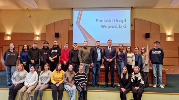 studenci II roku w Podlaskim Urzędzie Wojewódzkim w Białymstoku