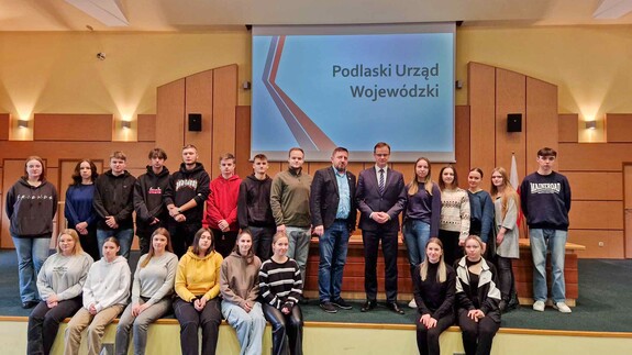 studenci II roku w Podlaskim Urzędzie Wojewódzkim w Białymstoku