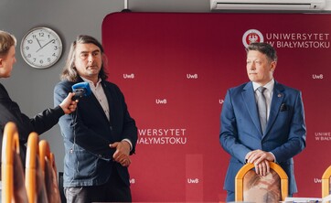 prof. Adam Bartnicki, prof. Mariusz Popławski i Paweł Prus