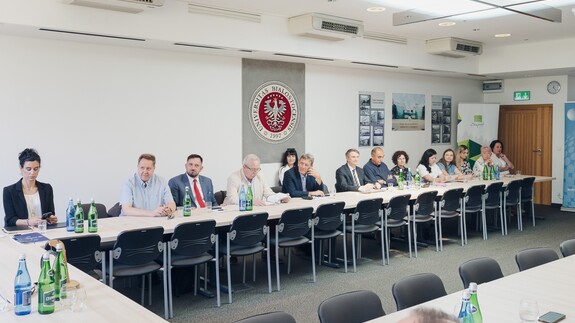 konferencja: Teoria i obszar badań stosunków międzynarodowych